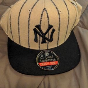American Needle 1918 style Yankees Snapback